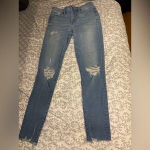 Women's American Eagle Distressed Blue Jeans